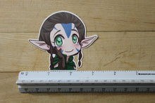 Load image into Gallery viewer, Nissa Revane Peeker