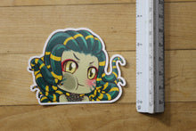 Load image into Gallery viewer, Vraska Peeker